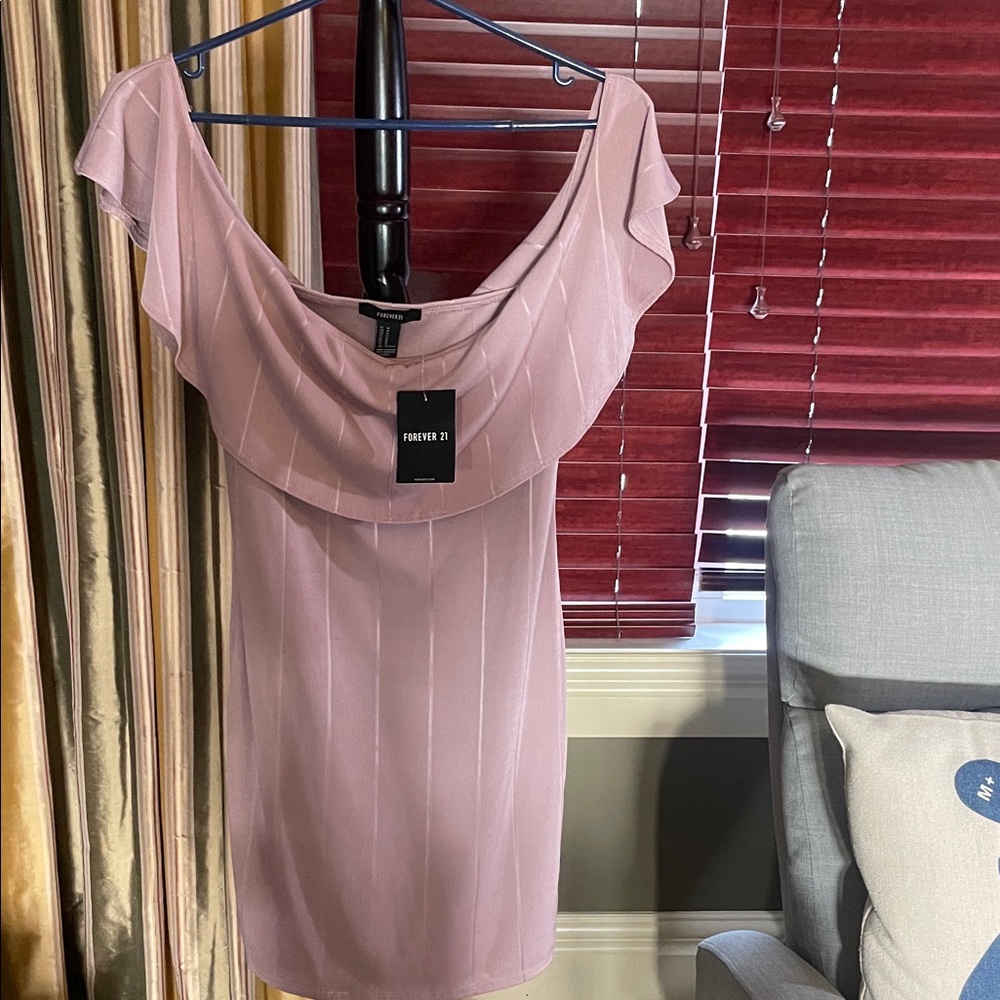 NWT Forever 21 Blush Pink Off-Shoulder Dress